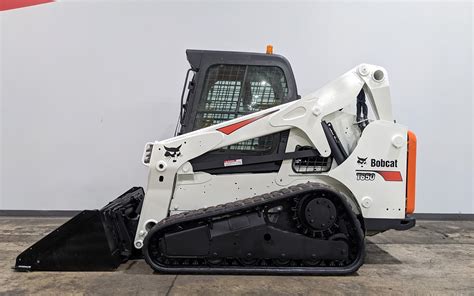 bobcat t650 track size